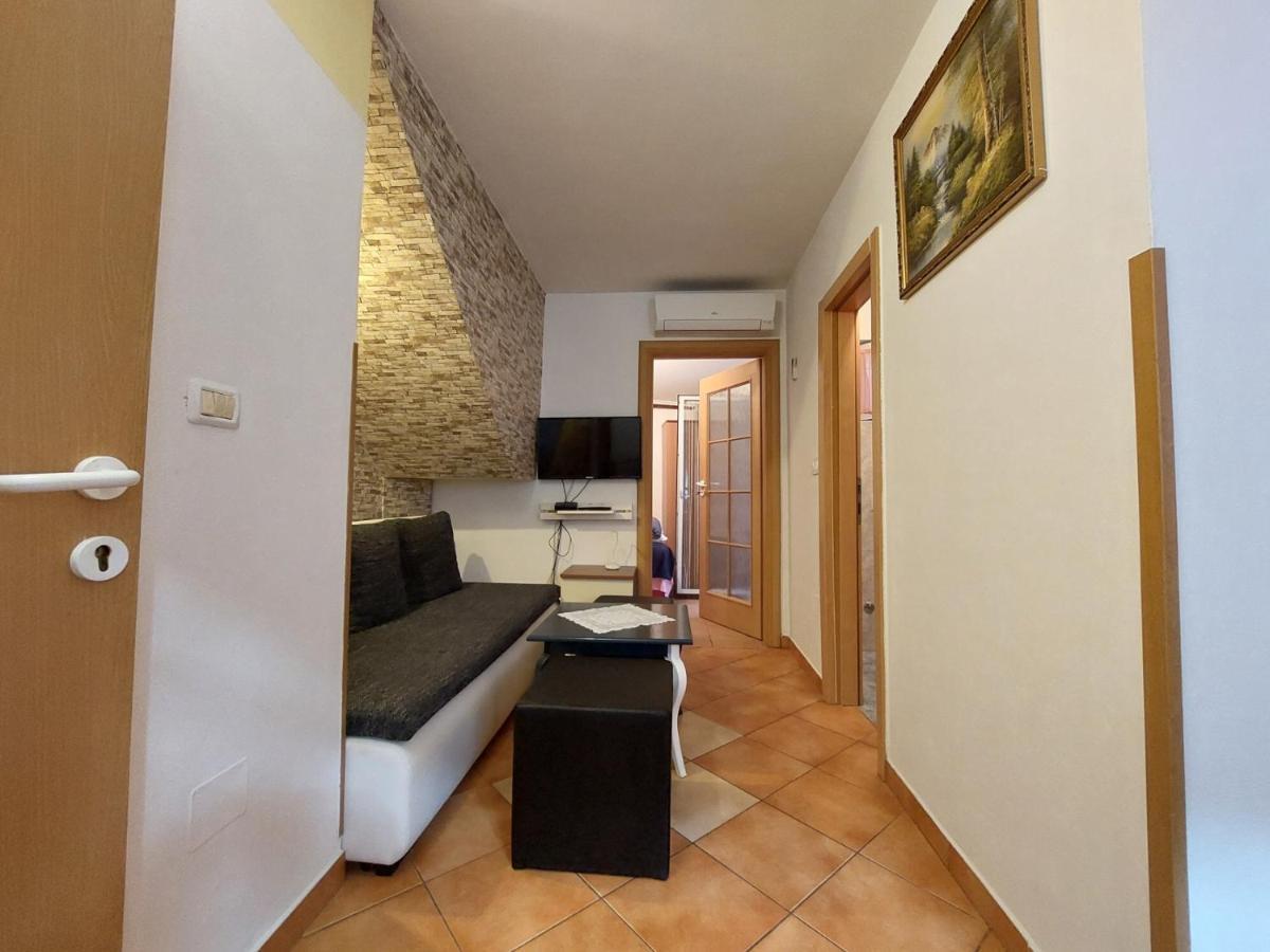 Leona Novigrad (Istria) Exterior foto