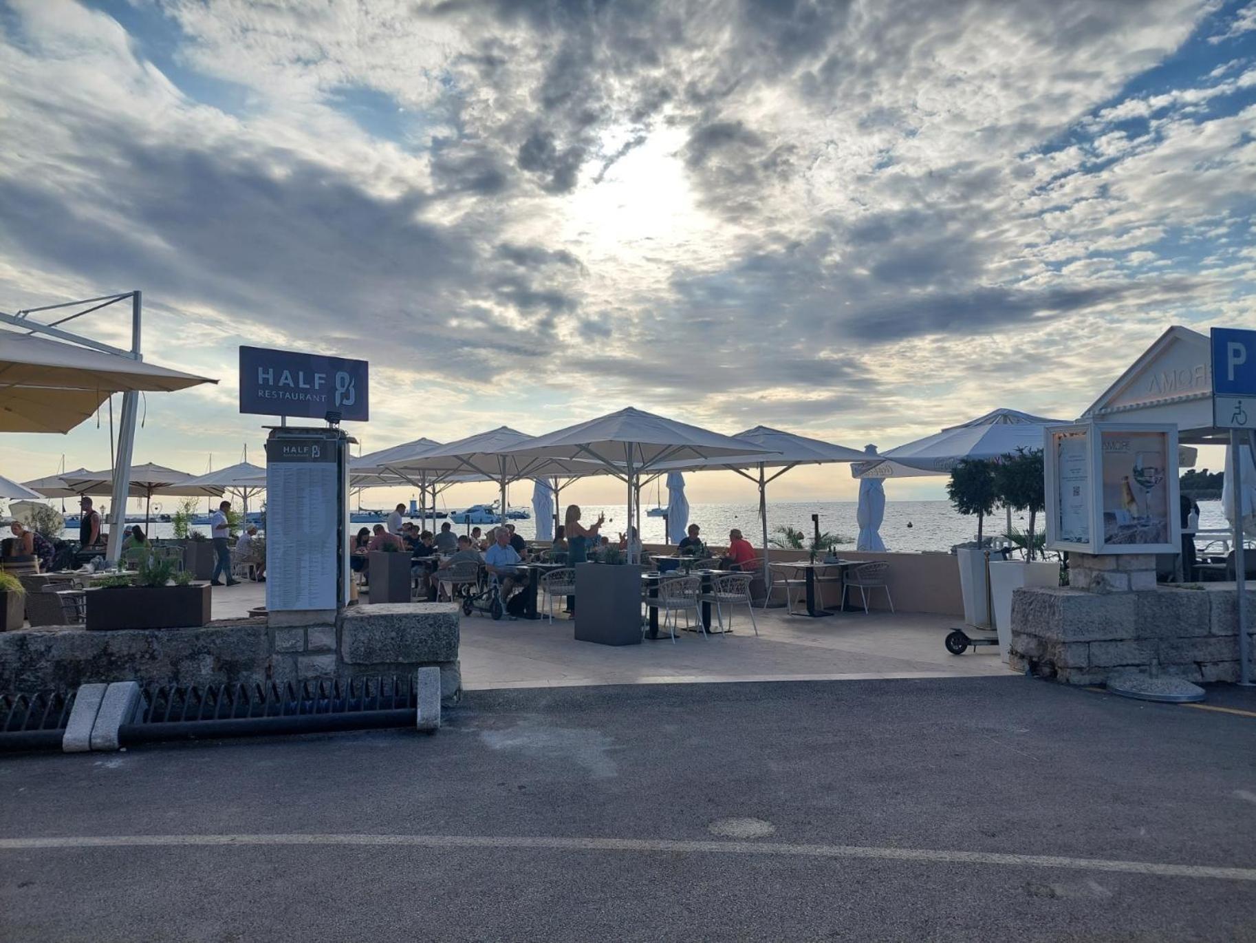 Leona Novigrad (Istria) Exterior foto